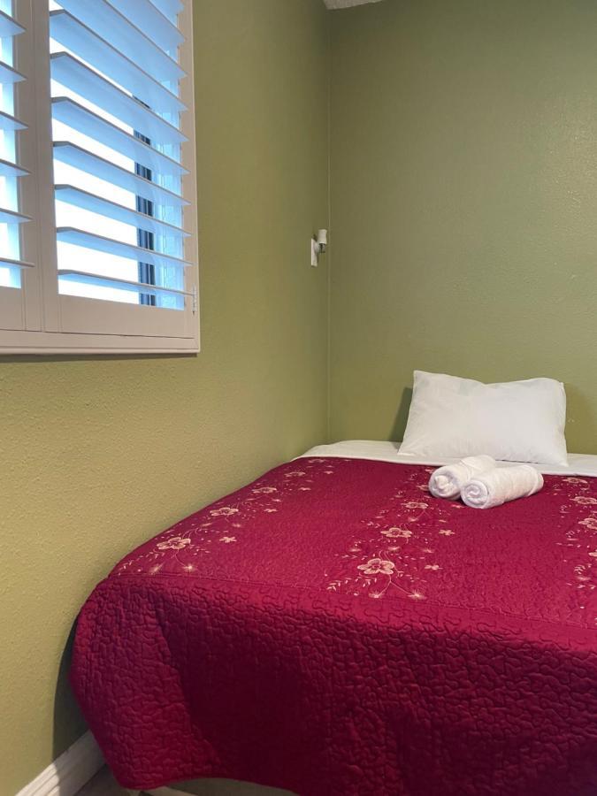 Private In Angeles With Ac, Wifi, Smart Tv, Work Desk Near Sofi Stadium Los Ángeles